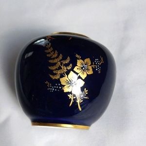 Porcelain mini jar Vintage